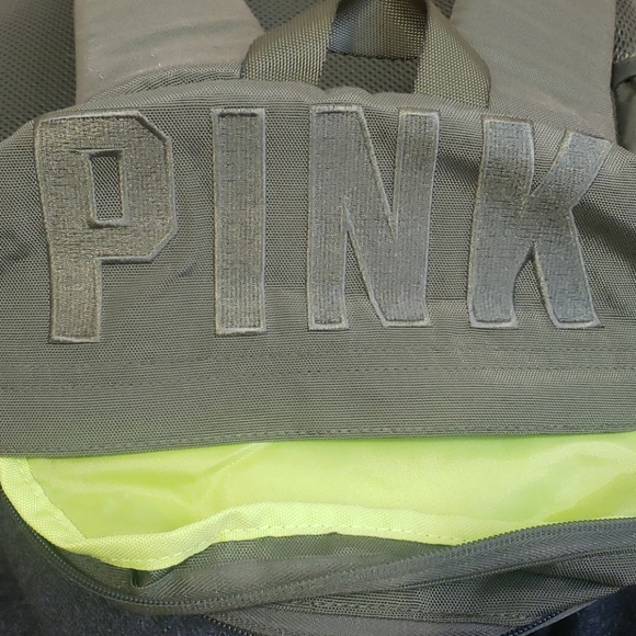 Backpack - Picture 6 of 6